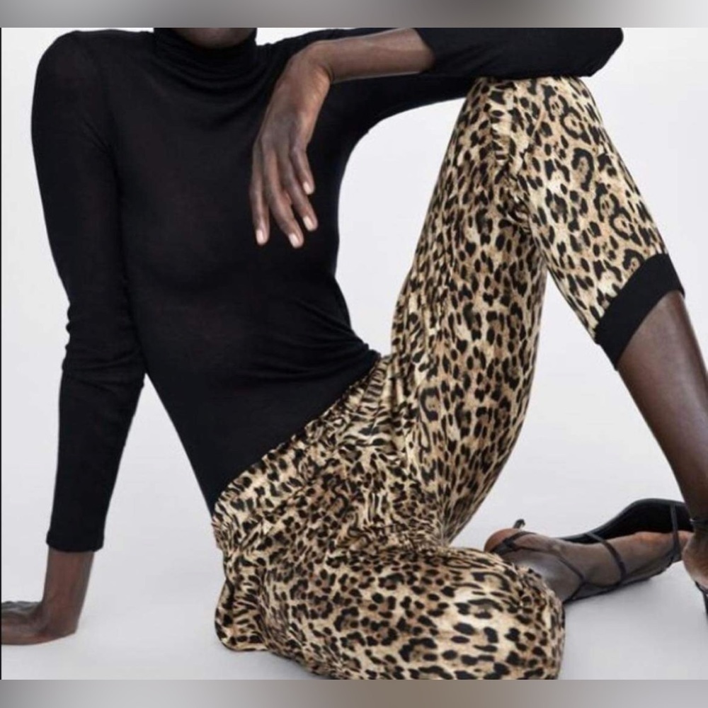 NWT, Zara cheetah jogger pants, size medium